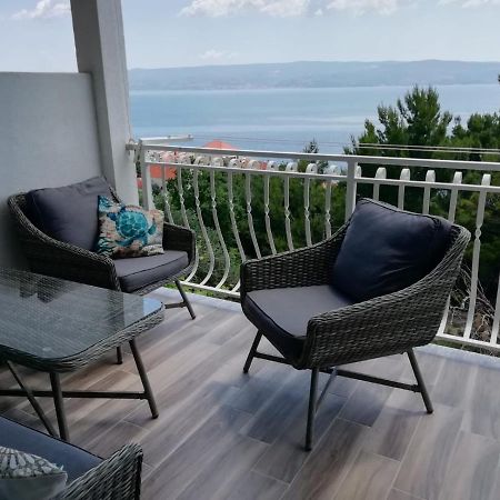 Jona - Dugi Rat - Mali Rat Apartamento Exterior foto